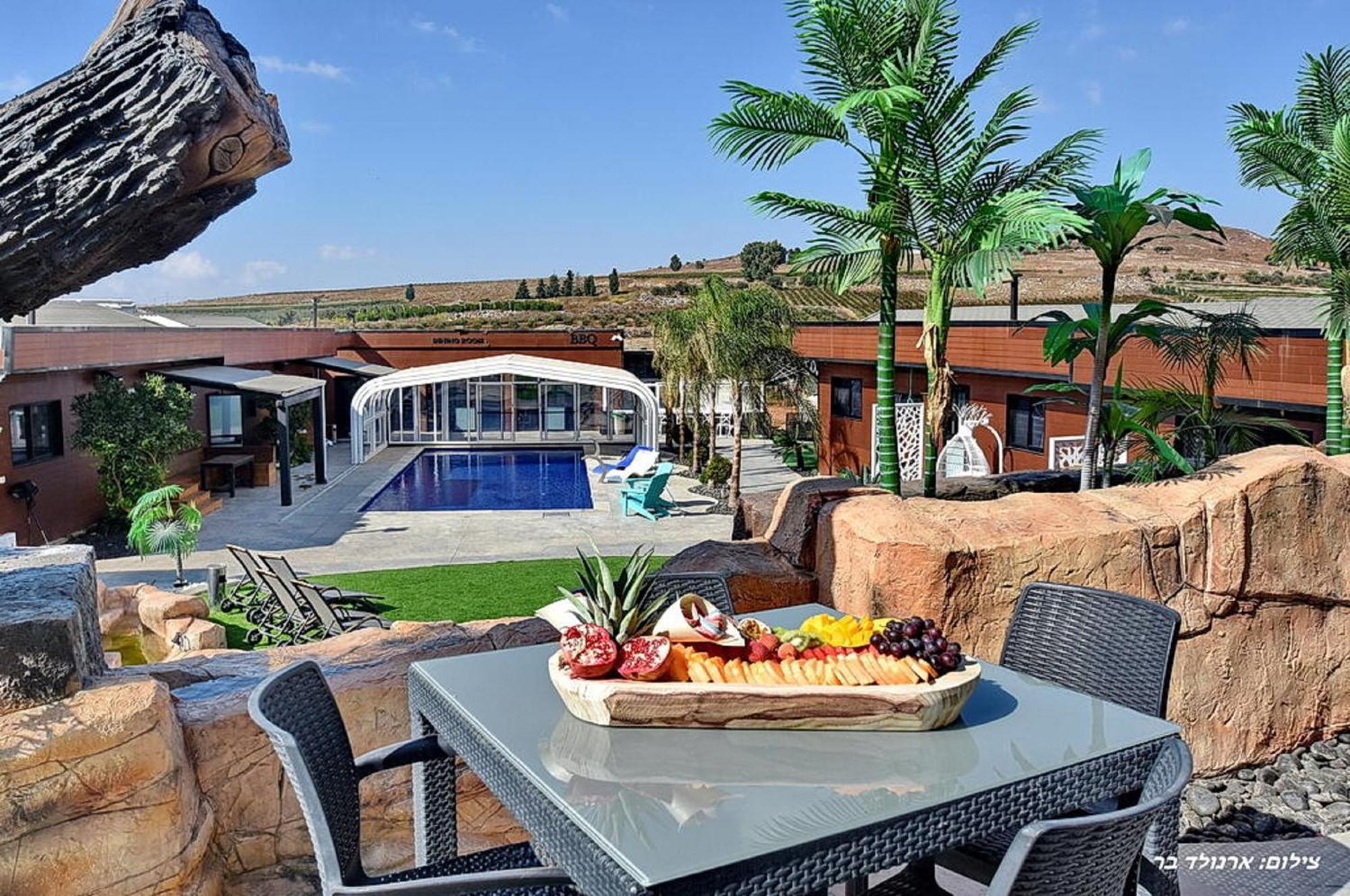 Hotel אוטופיה בצפון - מתחם אירוח מפואר Shahar Esterno foto