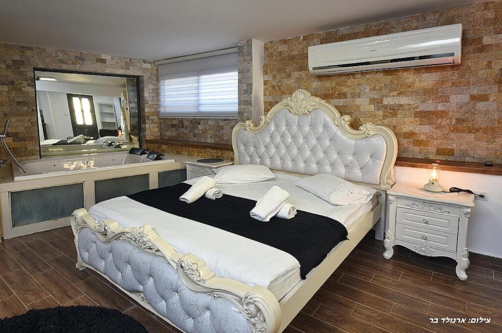 Hotel אוטופיה בצפון - מתחם אירוח מפואר Shahar Esterno foto