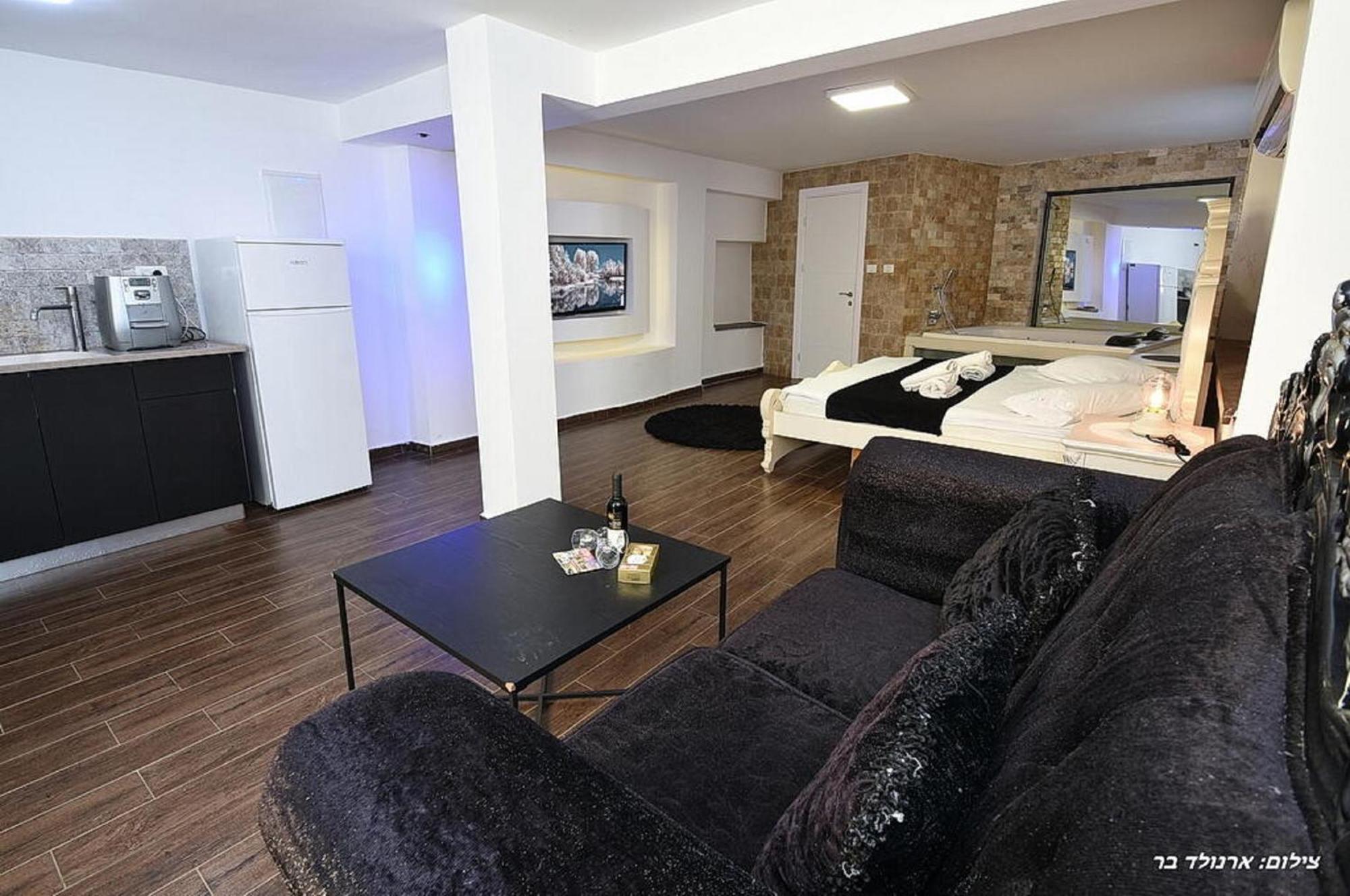 Hotel אוטופיה בצפון - מתחם אירוח מפואר Shahar Esterno foto