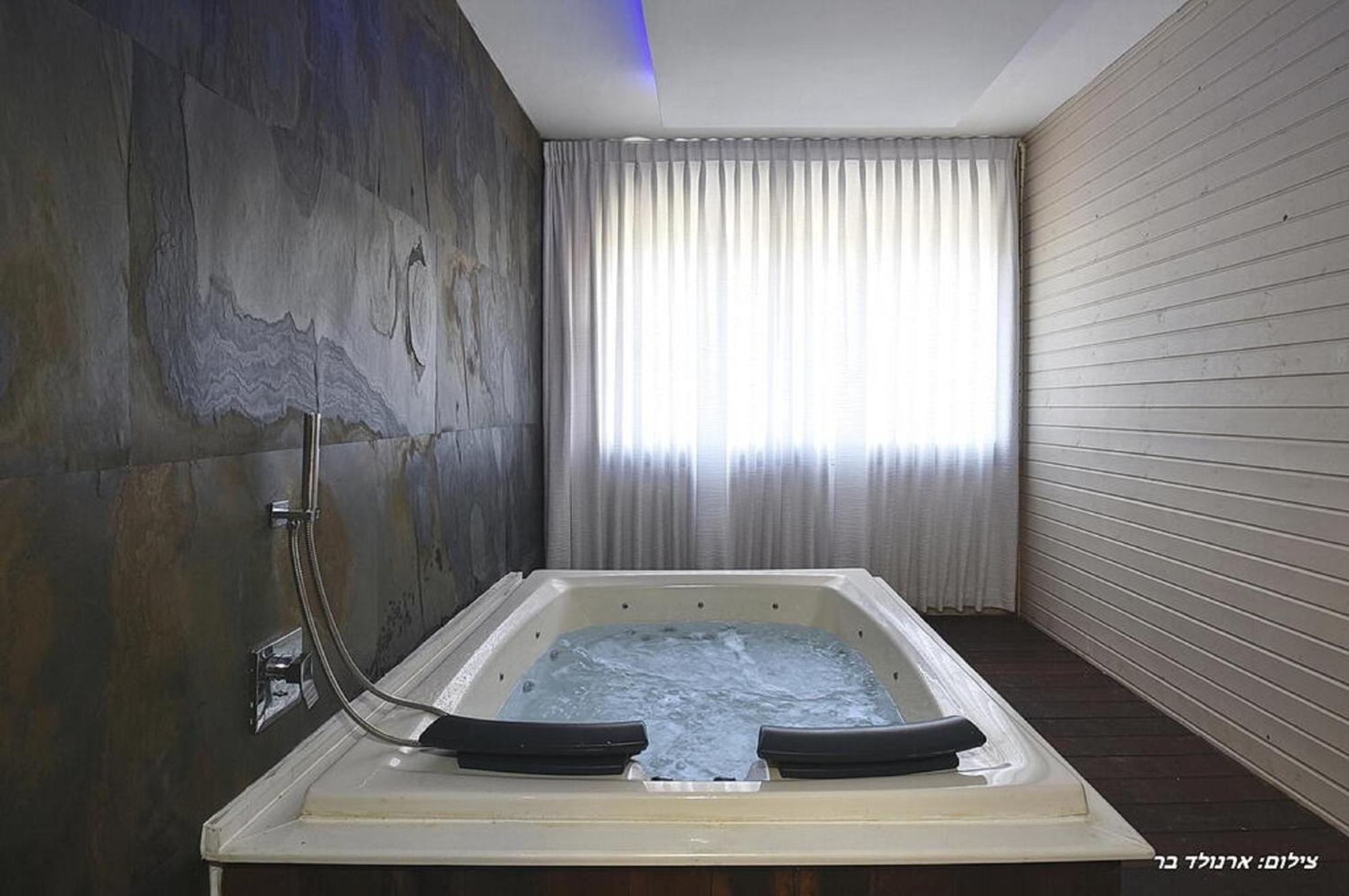 Hotel אוטופיה בצפון - מתחם אירוח מפואר Shahar Esterno foto