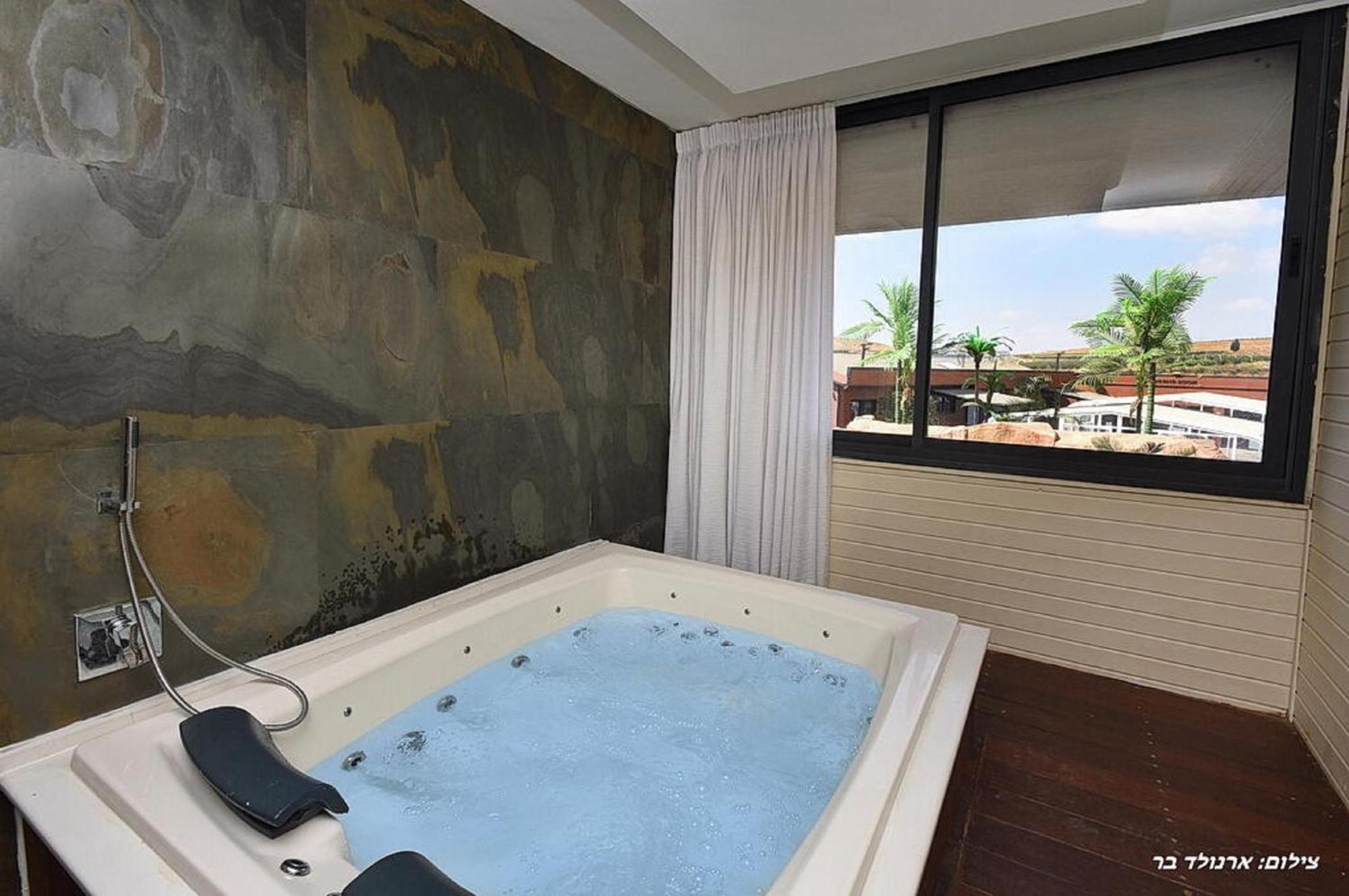 Hotel אוטופיה בצפון - מתחם אירוח מפואר Shahar Esterno foto